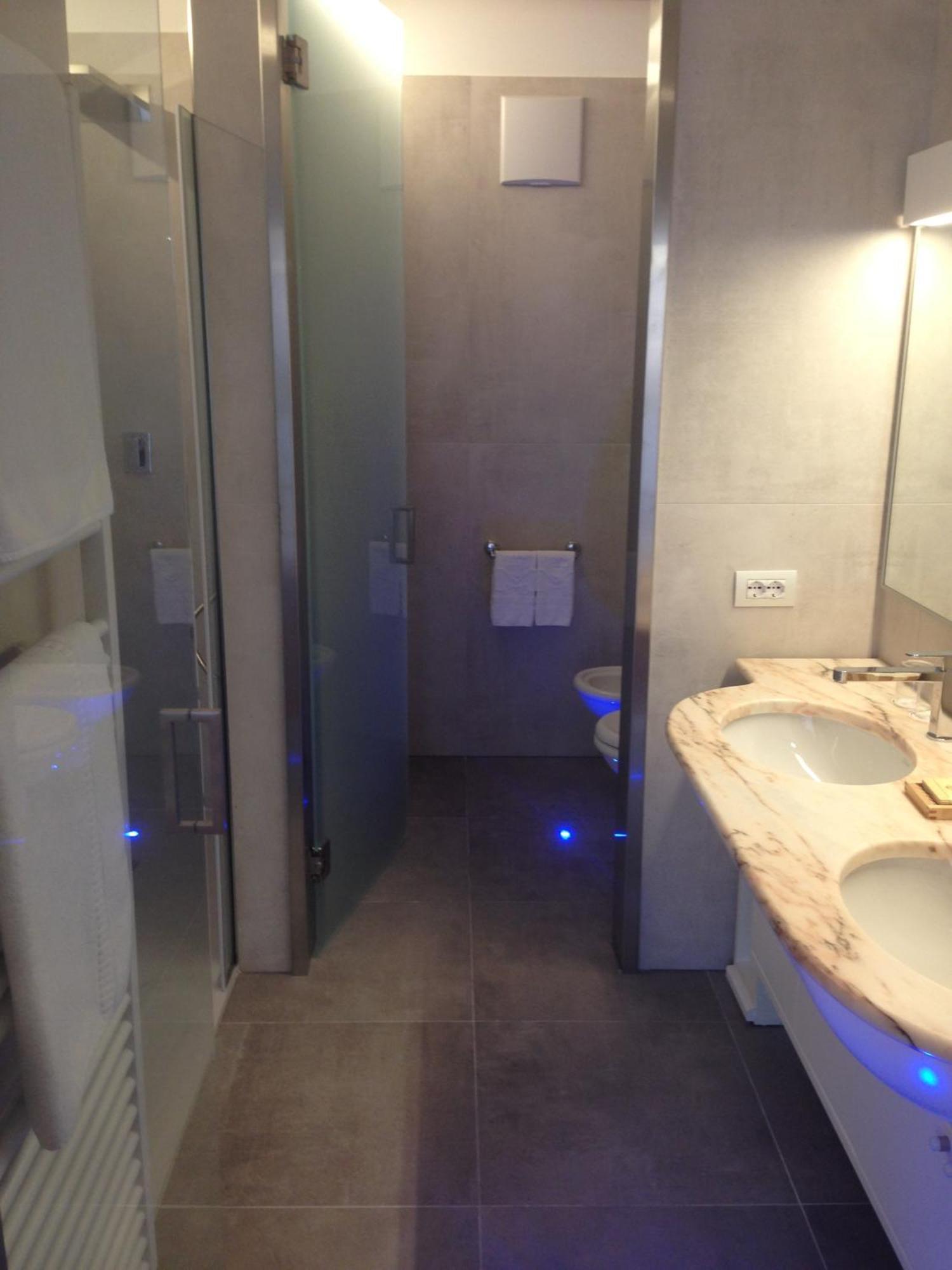 Hotel Miramonti มาดอนนาดีกัมปิโญ ภายนอก รูปภาพ